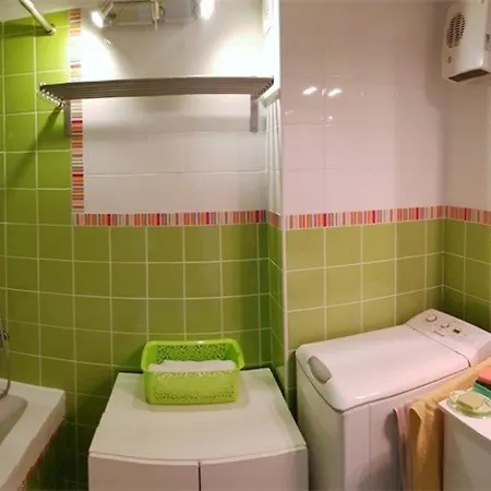 T3 Avec Mezzanine, Piscine, Parking Prive - 300m De La - - Fr-1-388-158 Daire