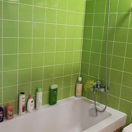 T3 Avec Mezzanine, Piscine, Parking Prive - 300m De La - - Fr-1-388-158 Lägenhet